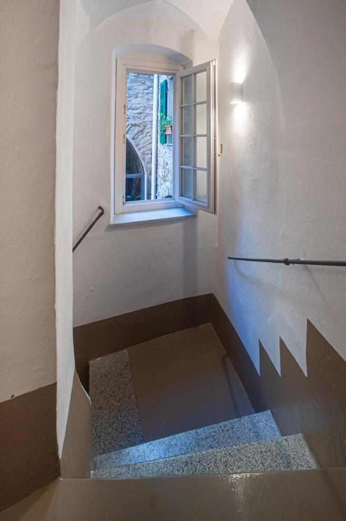 Appartement La Torre Di Gaia à Dolceacqua Extérieur photo