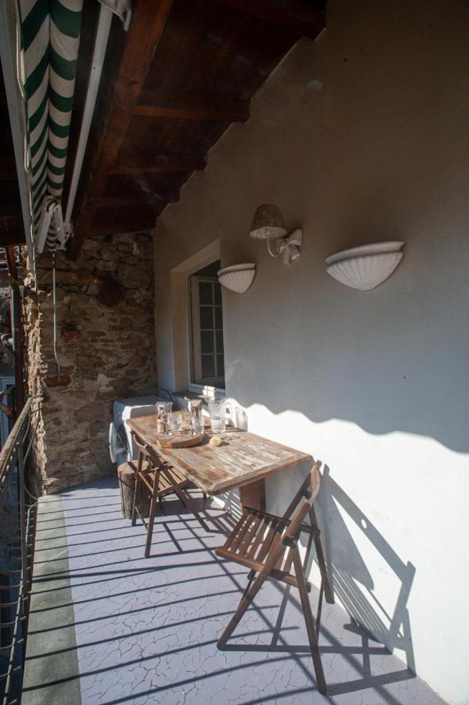 Appartement La Torre Di Gaia à Dolceacqua Extérieur photo