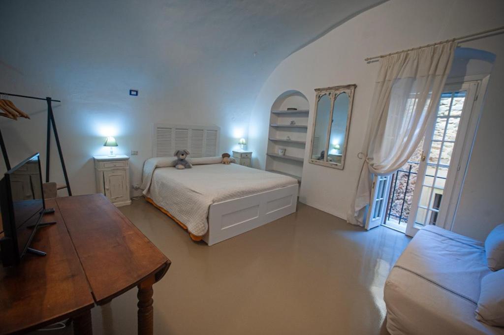 Appartement La Torre Di Gaia à Dolceacqua Extérieur photo